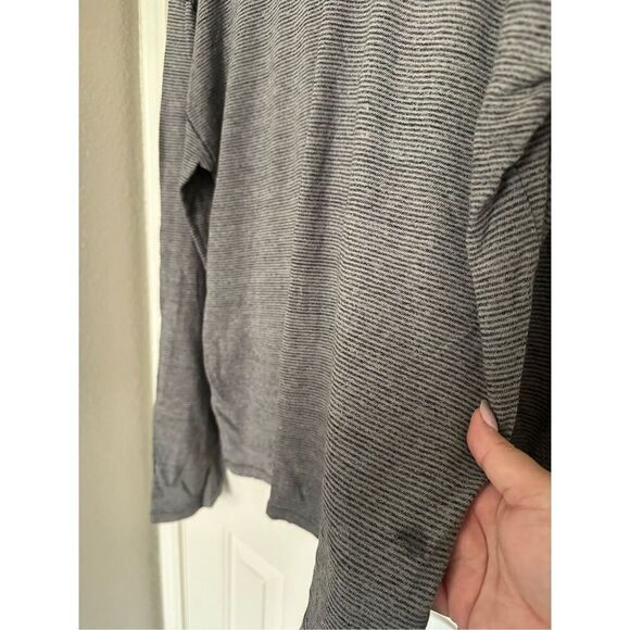 John Varvatos men’s hoodie thin striped charcoal gray and light gray sweatshirt - Picture 6 of 8